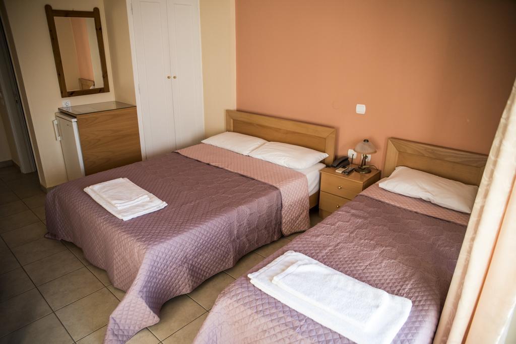 Zoumboulis Rooms Мітіліні Екстер'єр фото